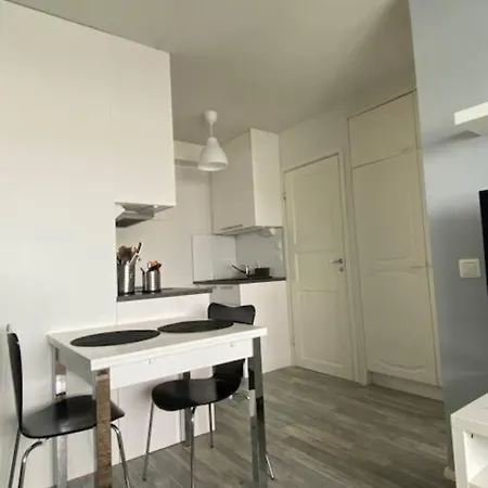 Viihtyisae Huoneisto Keskustassa. Apartment